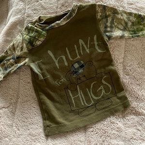 Cabela Kids Top - I hunt for hugs